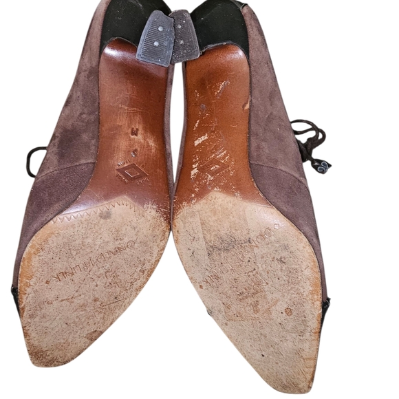 Donald J. Pliner Taupe and Metallic Heels - Picture 3 of 9